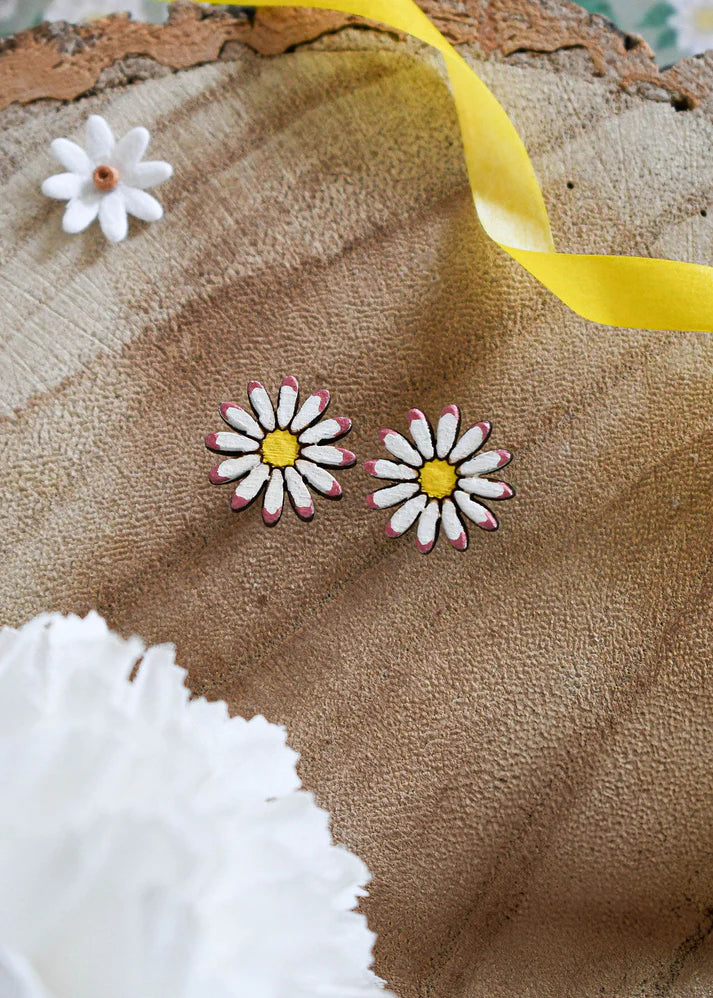 Daisy Studs - Wood